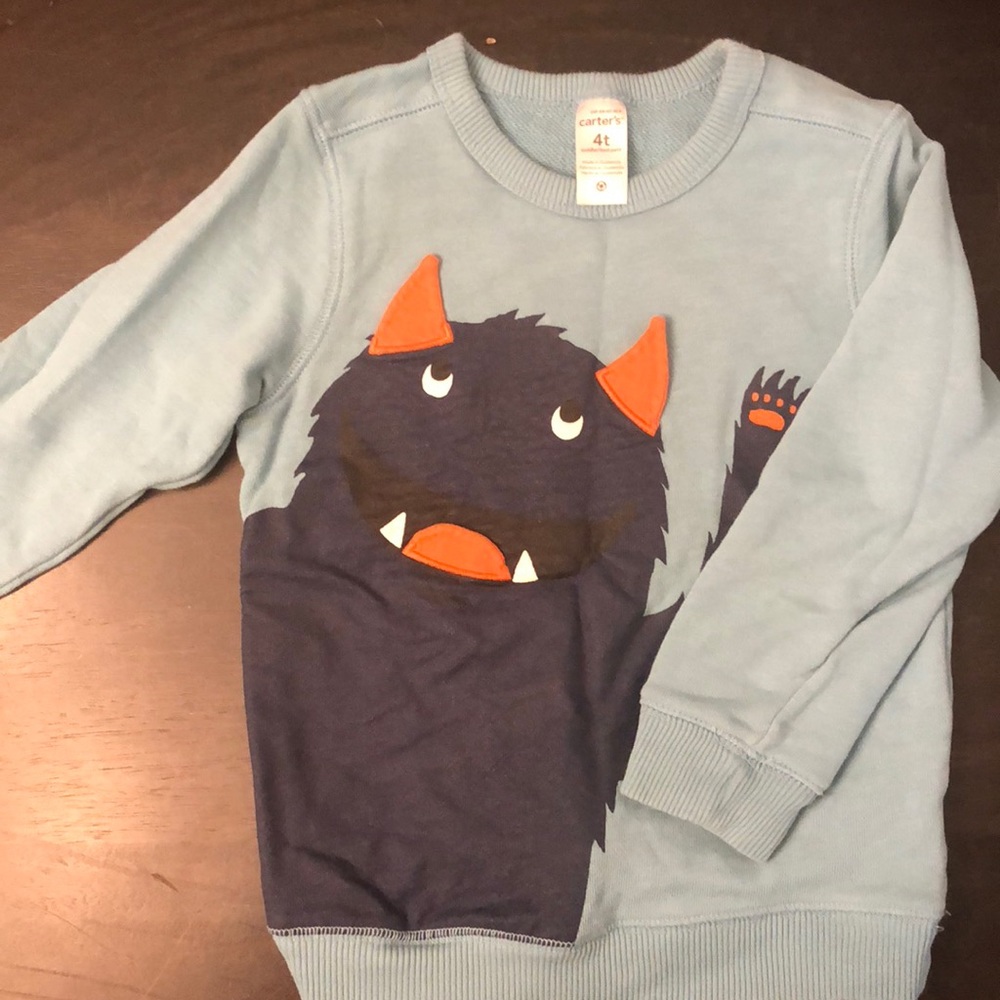 Size 4t monster sweatshirt. Lightweight; like new.